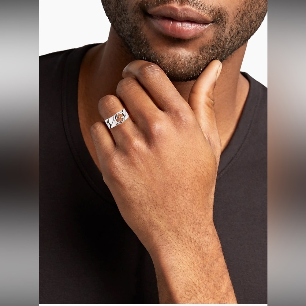 Gucci Interlocking G Band Ring - Picture 6 of 10